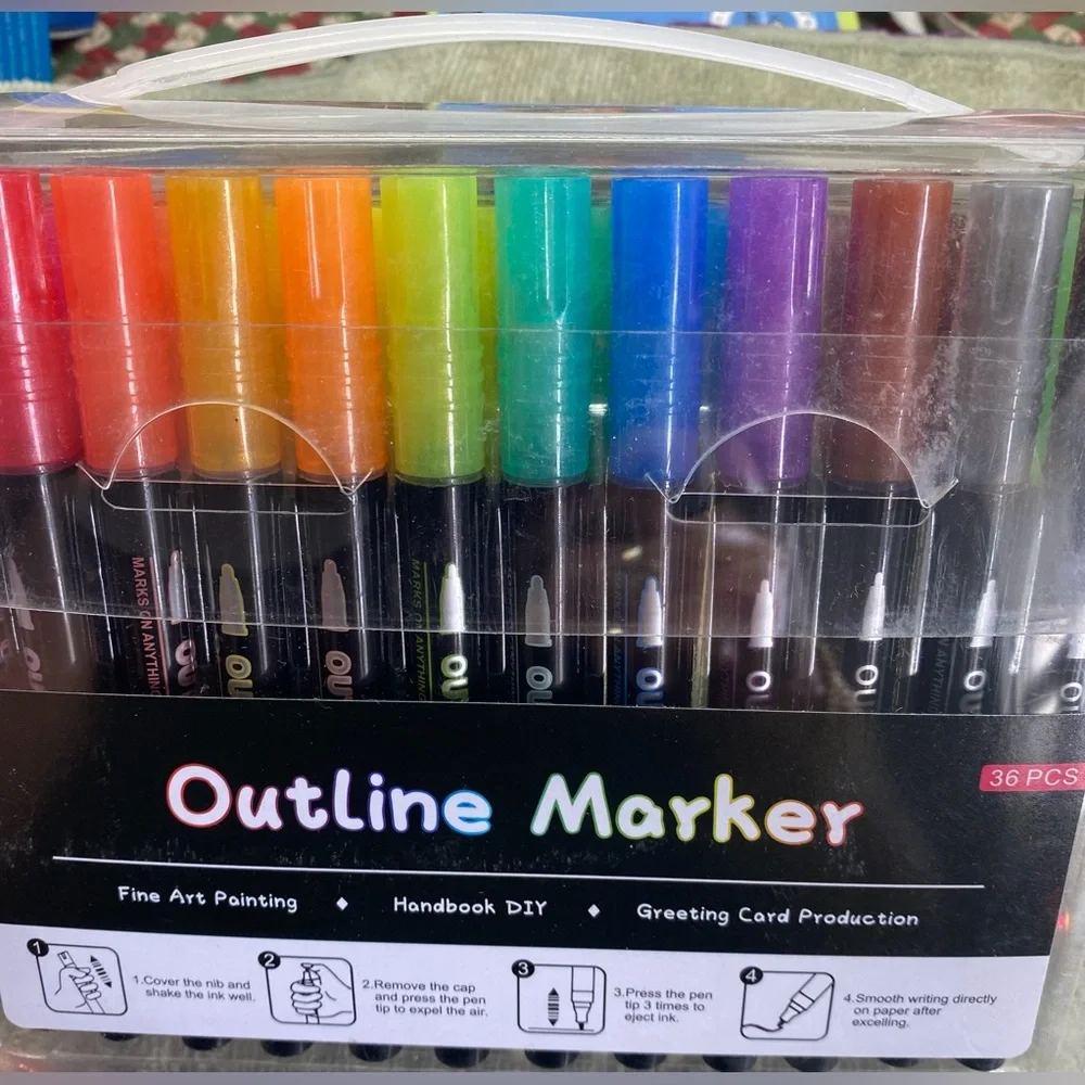 36- Metallic Outline Markers